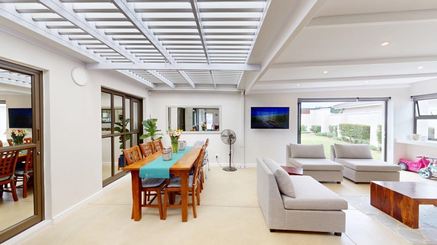 3 Bedroom Property for Sale in Lovemore Park Eastern Cape